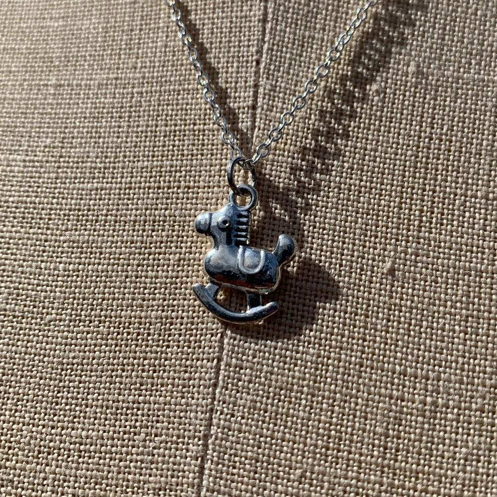NWT Sterling Silver Plated Chain & Rocking Horse Alloy Metal Charm Necklace - Picture 2 of 16
